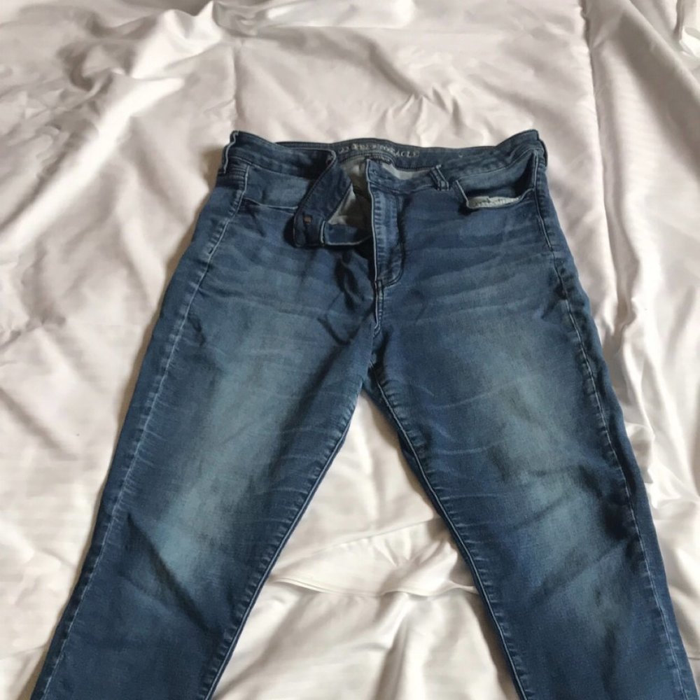 18 Long High Rise American Eagle Jeans
